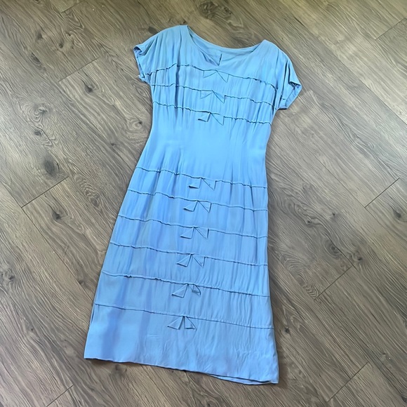 As-Is VTG 40s/50s Era Cornflower Blue Short Sleeve  Wiggle Dress Bow Like Detail - Picture 1 of 16